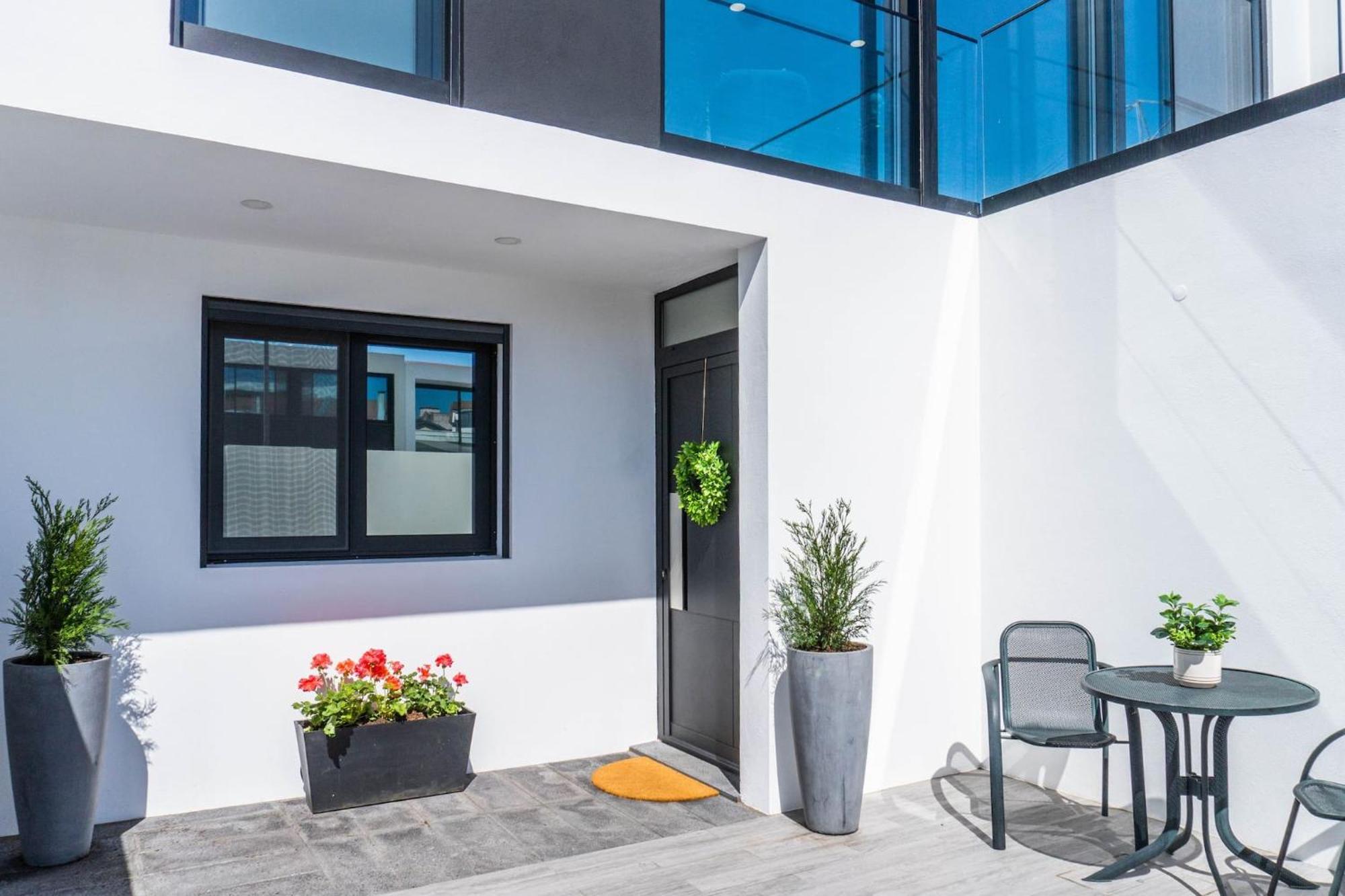 Lux House * Ponta Delgada (Sao Miguel)